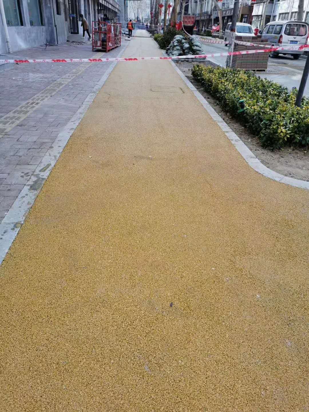 鄭州市工二街人行道黃色瀝青施工工程